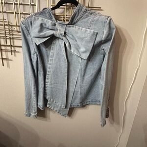 Jean bow top